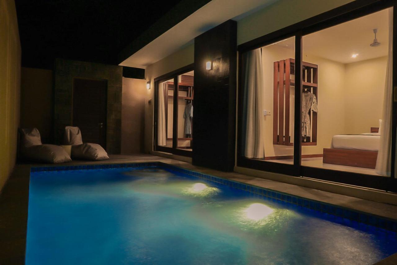 Taj Maza Sunset Villas Гили Траванган Экстерьер фото