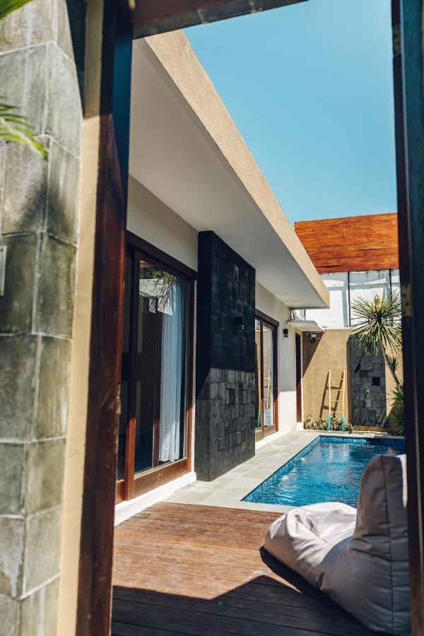 Taj Maza Sunset Villas Гили Траванган Экстерьер фото